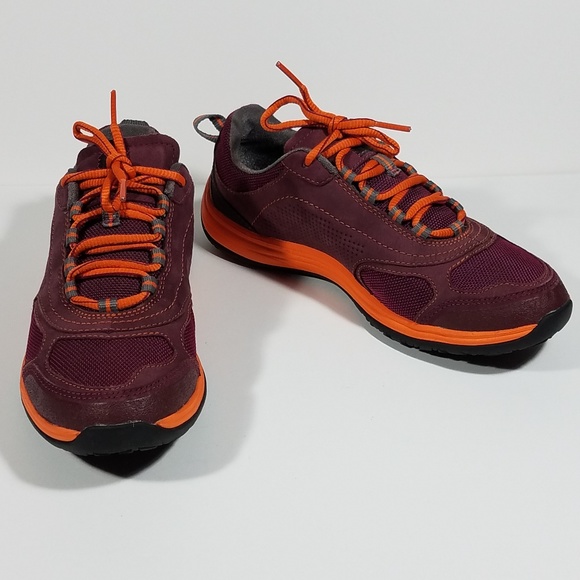 clarks in motion rock